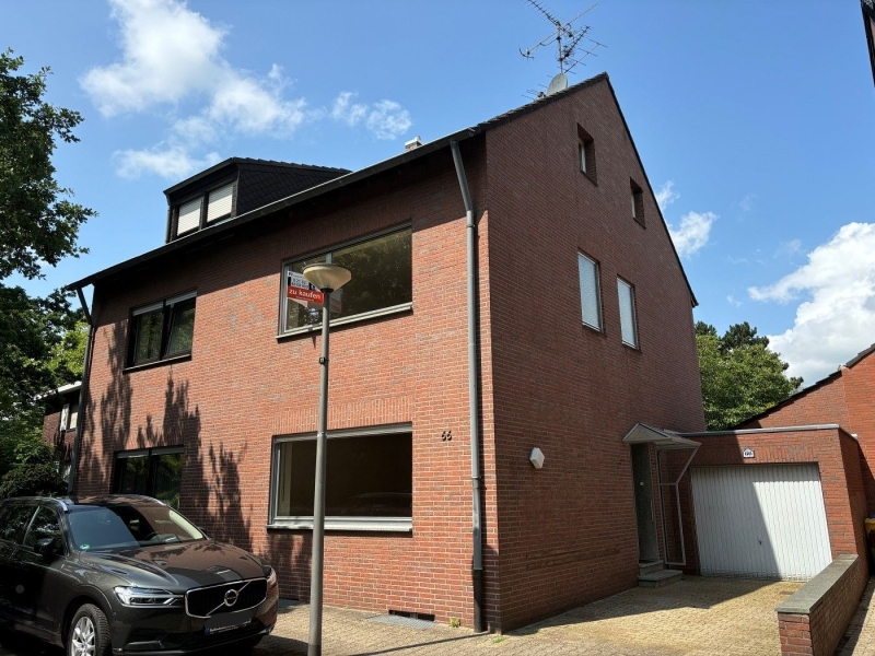 VIE-Süchteln: DHH mit Garage & riesigem Garten – ideal für Familien – in Bestlage -renovierungsbed., 41749 Viersen, Doppelhaushälfte